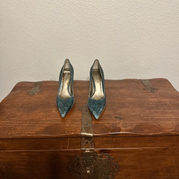 Vintage 1990’s Nine West Green Metallic Leather  Pointed Heels size 8.5 - Picture 2 of 6